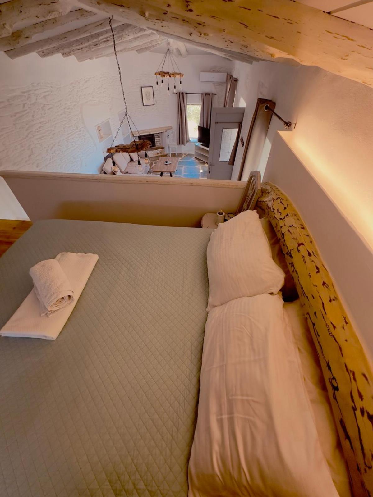 Richie's Sea View Romantic Residences Apartment Ipsila