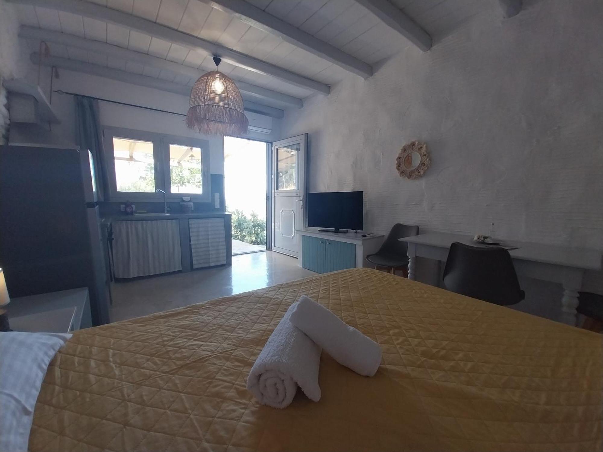 Richie's Sea View Romantic Residences Apartment